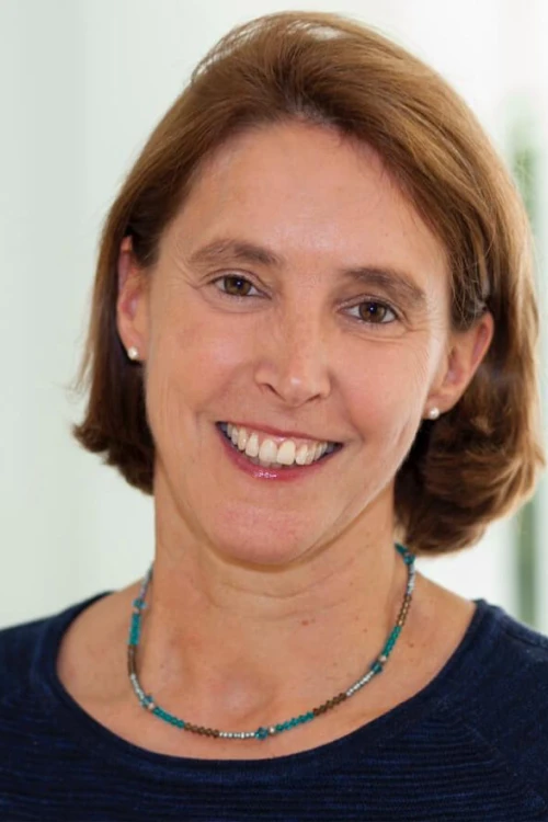 Portraitfoto von Dr. Beate Noll